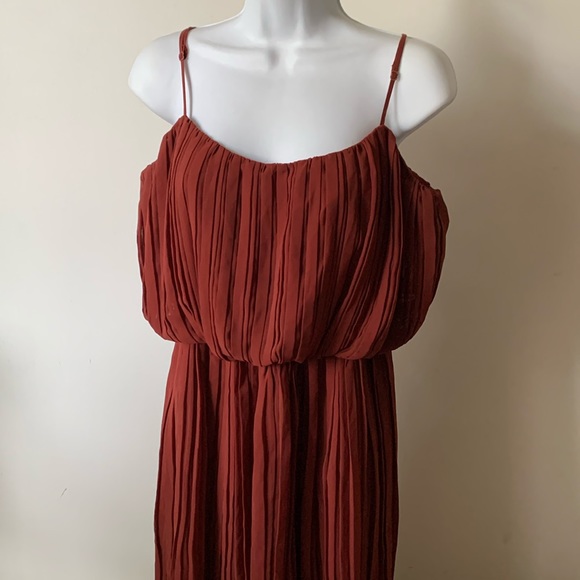 BCBGeneration Dresses & Skirts - BCBGeneration pleated high-low dress in “dark paprika”